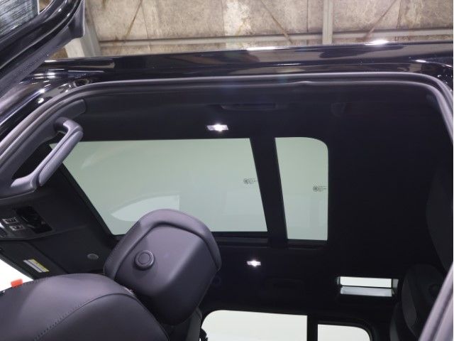 ROVER DEFENDER 2024 Image 31