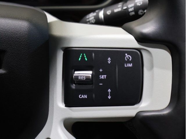 ROVER DEFENDER 2024 Image 31