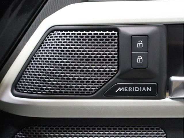 ROVER DEFENDER 2024 Image 31