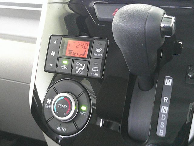 DAIHATSU TANTO 4WD 2018 Image 31