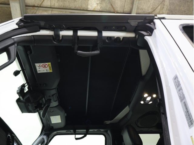 JEEP WRANGLER UNLIMI 2023 Image 31