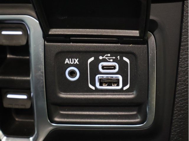 JEEP WRANGLER UNLIMI 2023 Image 31