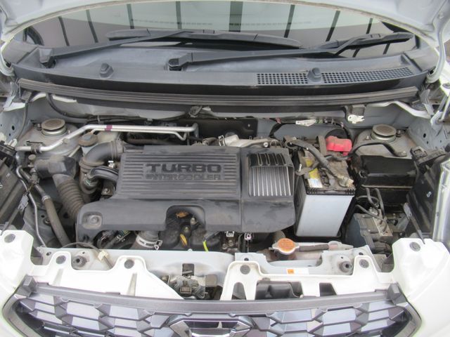 DAIHATSU CAST ACTIVA 2017 Image 31