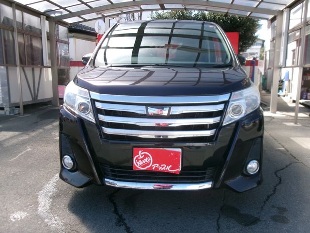 TOYOTA NOAH 2014 Image 31
