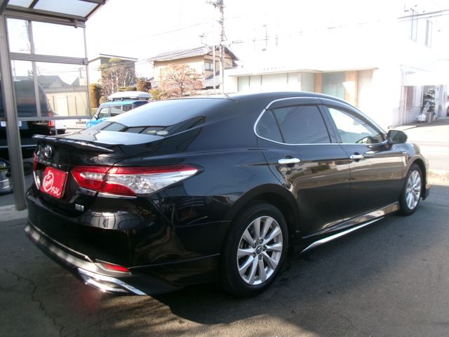 TOYOTA CAMRY HYBRID 2018 Image 31