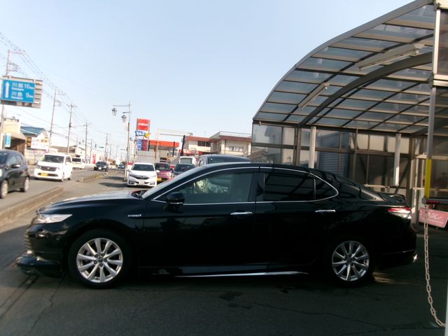 TOYOTA CAMRY HYBRID 2018 Image 31