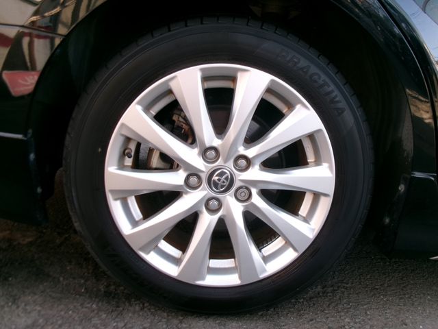 TOYOTA CAMRY HYBRID 2018 Image 31