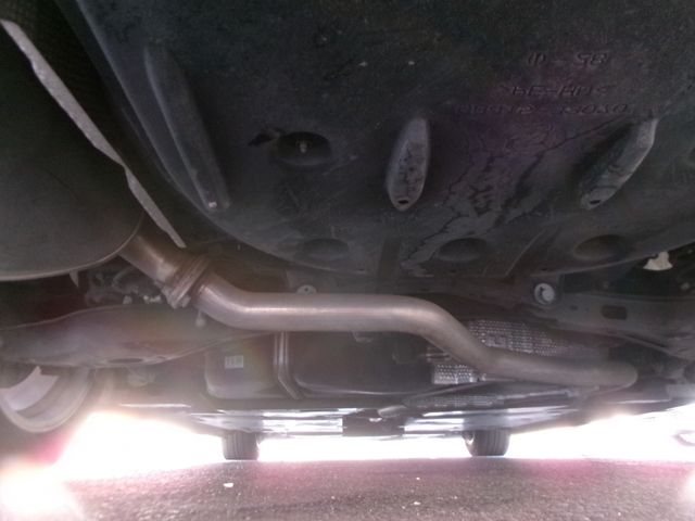 TOYOTA CAMRY HYBRID 2018 Image 31