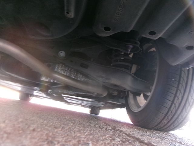 TOYOTA CAMRY HYBRID 2018 Image 31