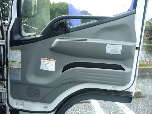 MITSUBISHI CANTER 2021 Image 31