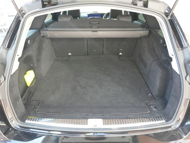 MERCEDES BENZ E CLAS 2017 Image 31