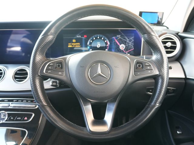 MERCEDES BENZ E CLAS 2017 Image 31