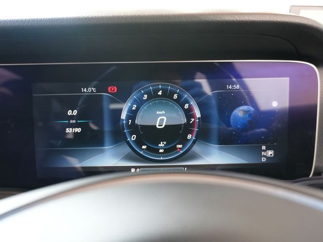 MERCEDES BENZ E CLAS 2017 Image 31