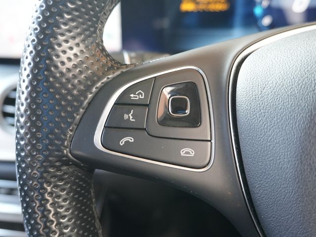 MERCEDES BENZ E CLAS 2017 Image 31