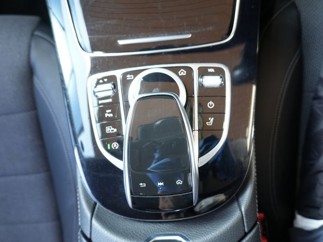 MERCEDES BENZ E CLAS 2017 Image 31