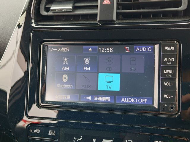 TOYOTA PRIUS 2018 Image 31