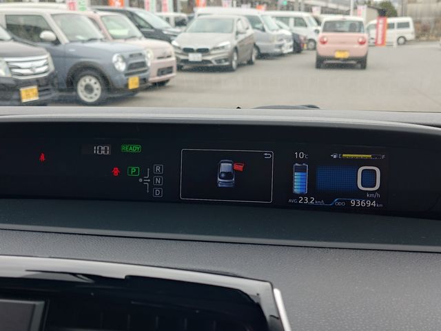 TOYOTA PRIUS 2018 Image 31
