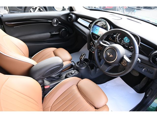 BMW MINI COOPER D 2022 Image 31