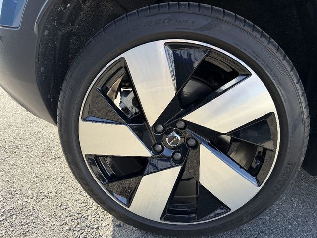 VOLVO C40 2022 Image 31