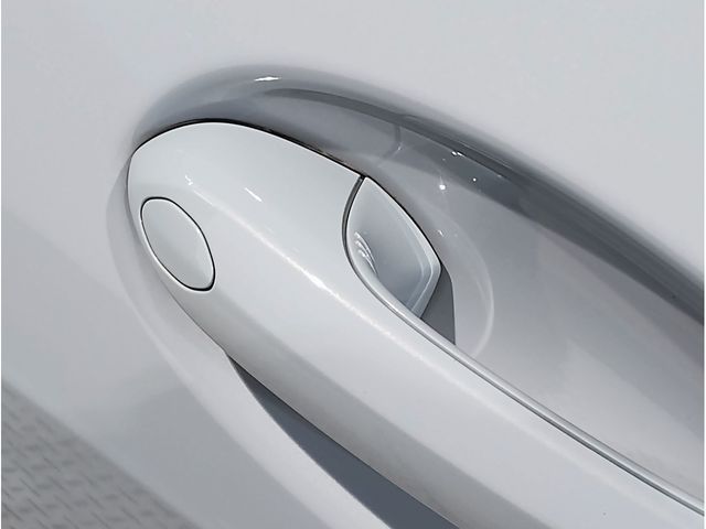 BMW M4 2023 Image 31