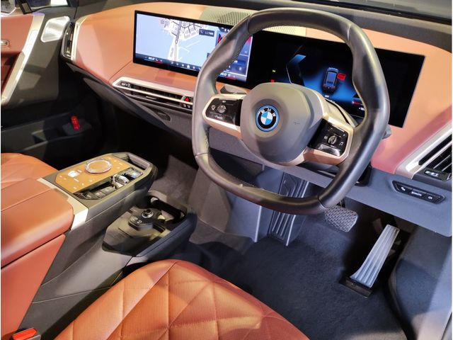 BMW IX 2023 Image 31