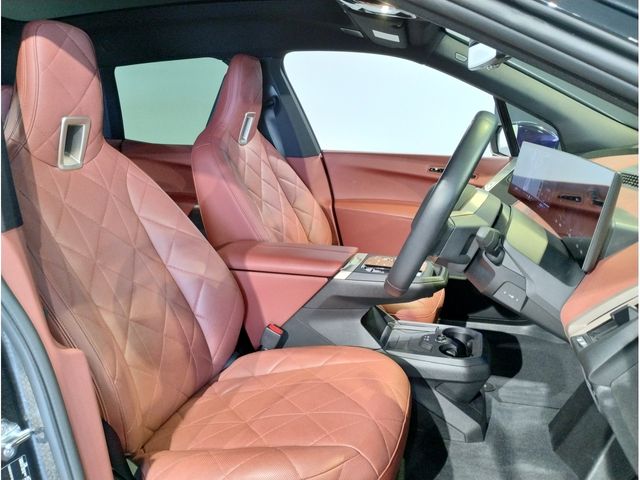 BMW IX 2023 Image 31