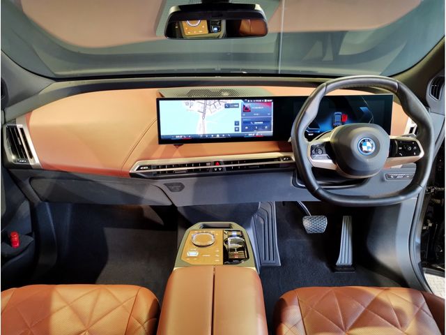 BMW IX 2023 Image 31