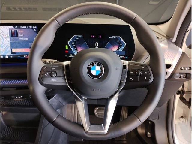 BMW 1SERIES 2025 Image 31