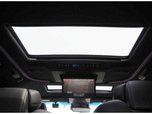 TOYOTA ALPHARD HYBRID 4WD 2021 Image 31