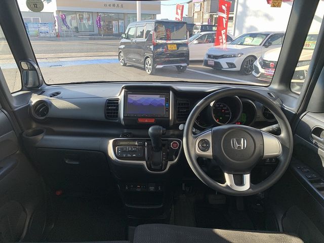 HONDA N BOX 2016 Image 31