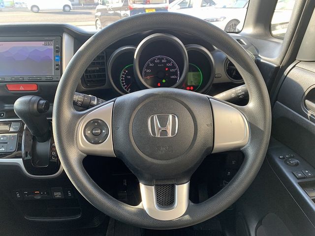 HONDA N BOX 2016 Image 31