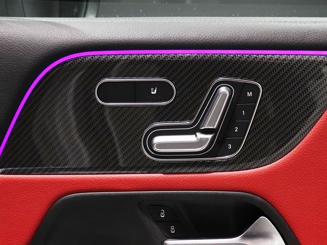 MERCEDES BENZ MERCEDES AMG GLB CLA 2023 Image 31