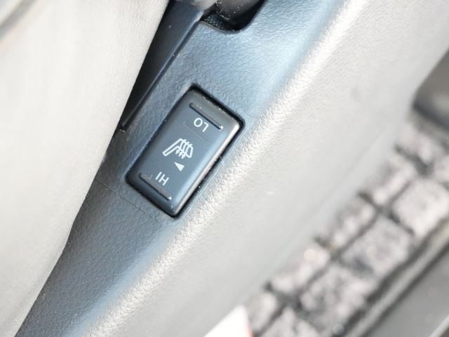NISSAN ELGRAND 2009 Image 31
