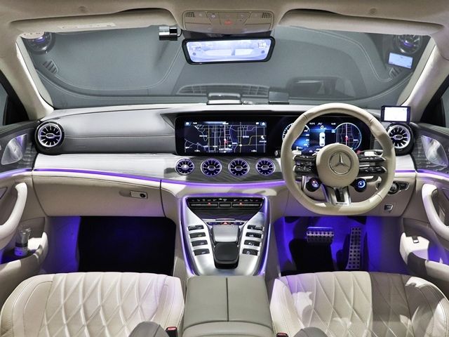 MERCEDES BENZ MERCEDES AMG GT 4DOO 2023 Image 31