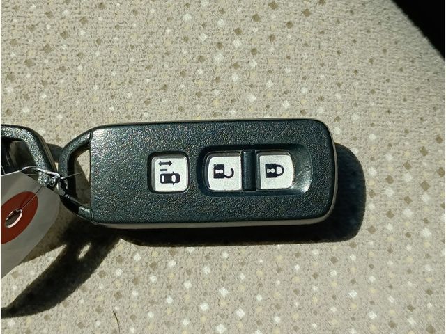 HONDA N BOX 2017 Image 31