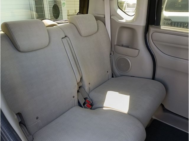 HONDA N BOX 2017 Image 31