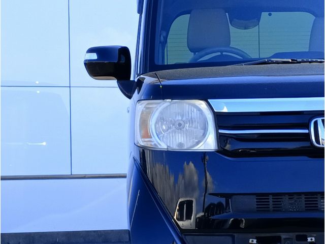 HONDA N BOX 2017 Image 31