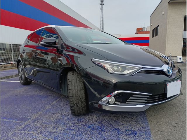TOYOTA AURIS HYBRID 2016 Image 31