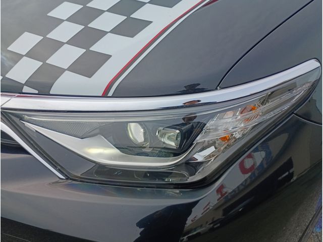 TOYOTA AURIS HYBRID 2016 Image 31