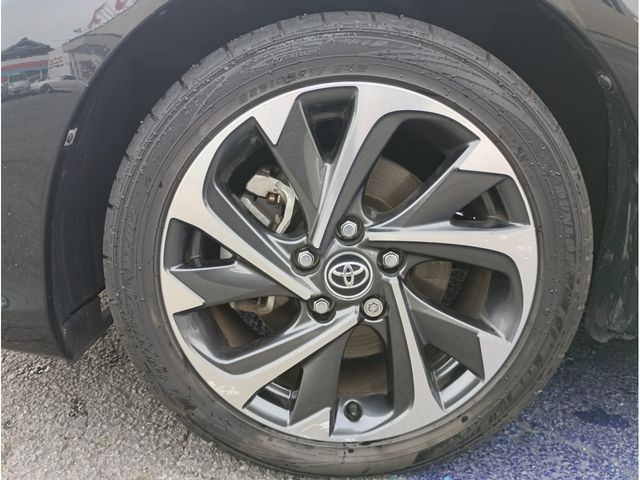 TOYOTA AURIS HYBRID 2016 Image 31