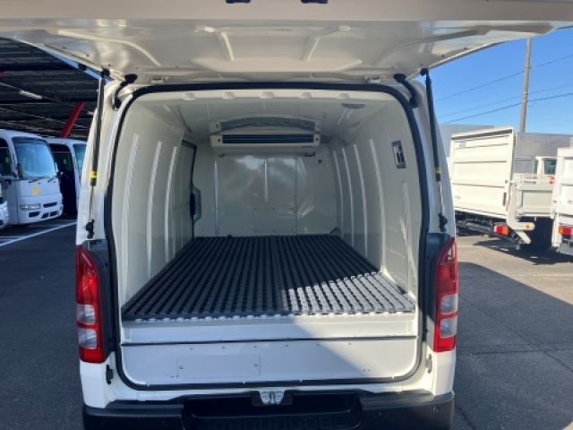 TOYOTA HIACE VAN 2WD 2025 Image 31