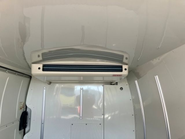 TOYOTA HIACE VAN 2WD 2025 Image 31