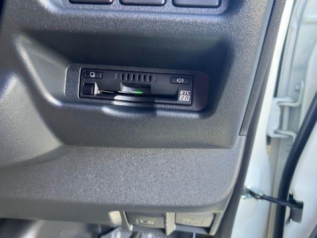 TOYOTA HIACE VAN 2WD 2025 Image 31