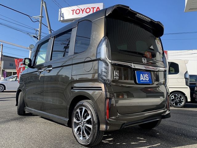 HONDA N BOX CUSTOM 2019 Image 31