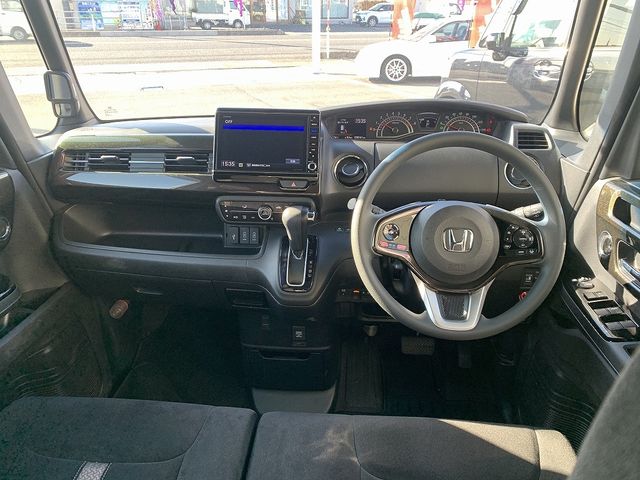 HONDA N BOX CUSTOM 2019 Image 31