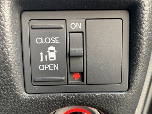 HONDA N BOX CUSTOM 2019 Image 31