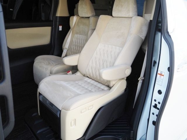 TOYOTA ALPHARD HYBRID 4WD 2021 Image 31