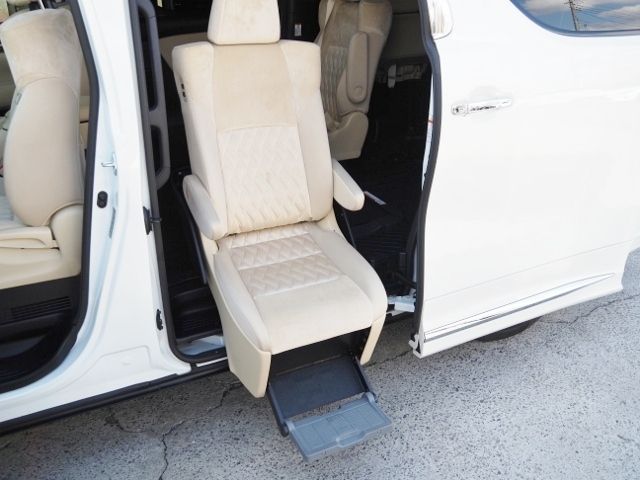 TOYOTA ALPHARD HYBRID 4WD 2021 Image 31