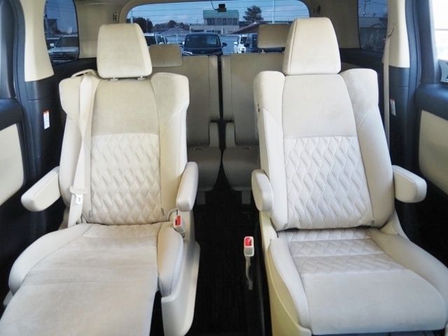 TOYOTA ALPHARD HYBRID 4WD 2021 Image 31