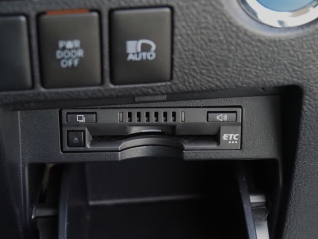 TOYOTA ALPHARD HYBRID 4WD 2021 Image 31